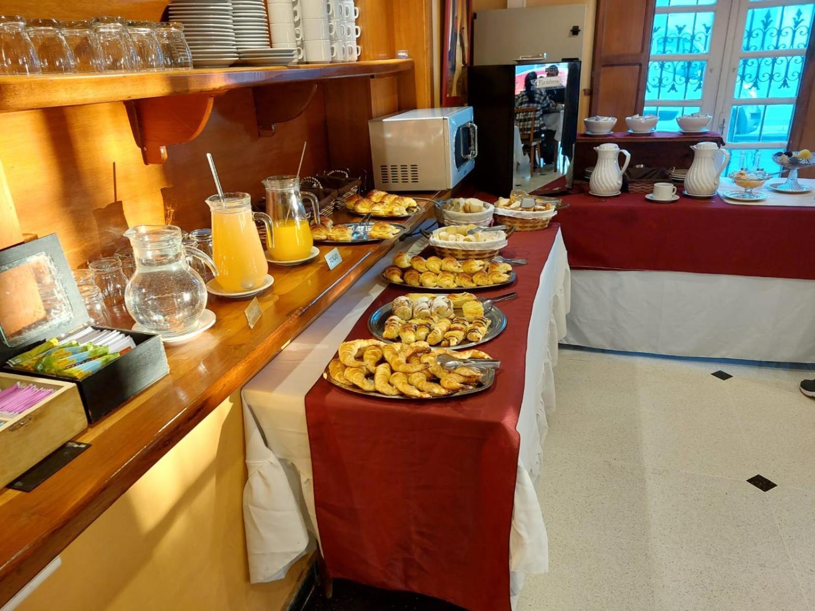 Hotel Francia Tandil Eksteriør billede