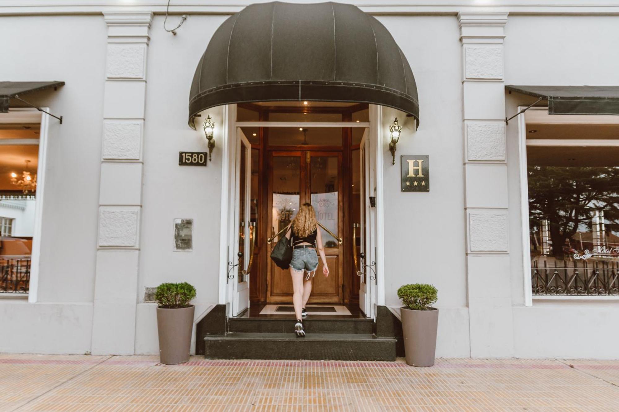 Hotel Francia Tandil Eksteriør billede